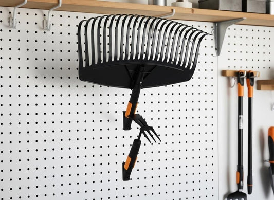 Fiskars QuikFit Wall Mount for Organising Gardening Accessories