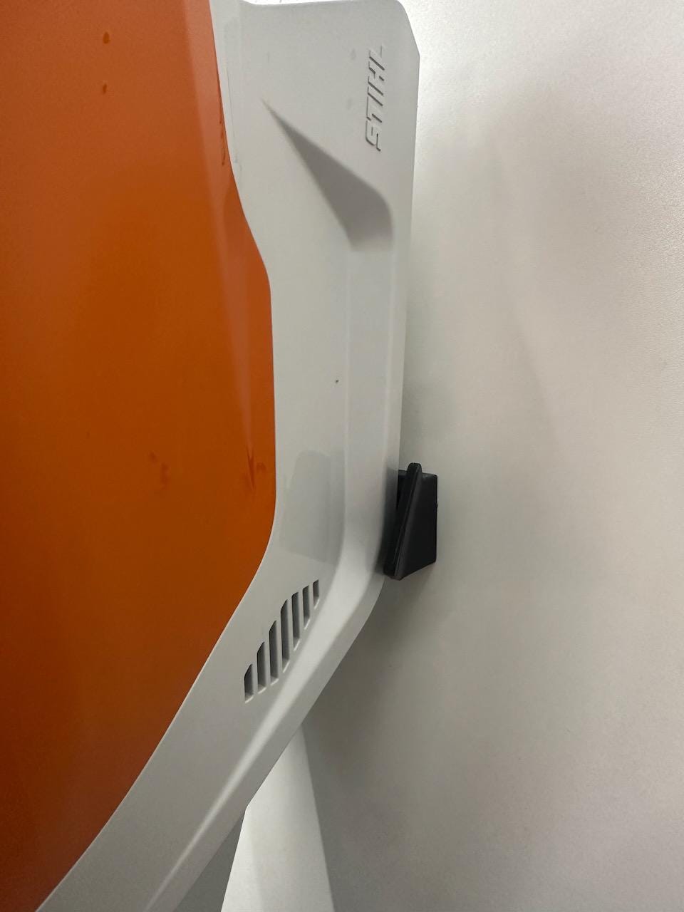 3D Printed STIHL BGA 160 Leaf Blower Wall Mount, PETG Garage Holder