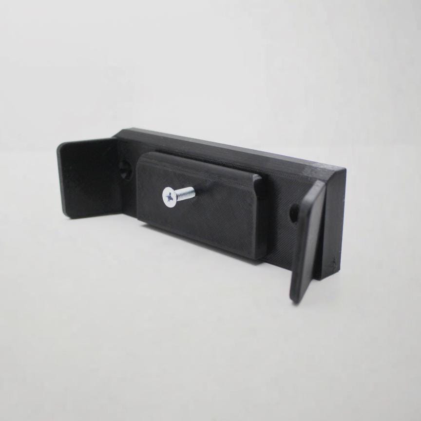 STIHL BGA86 Leaf Blower Wall Mount for Garage or Workshop