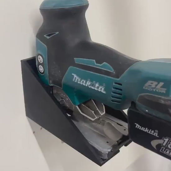 Jigsaw wallmount for Makita, easy storage, front loaded video